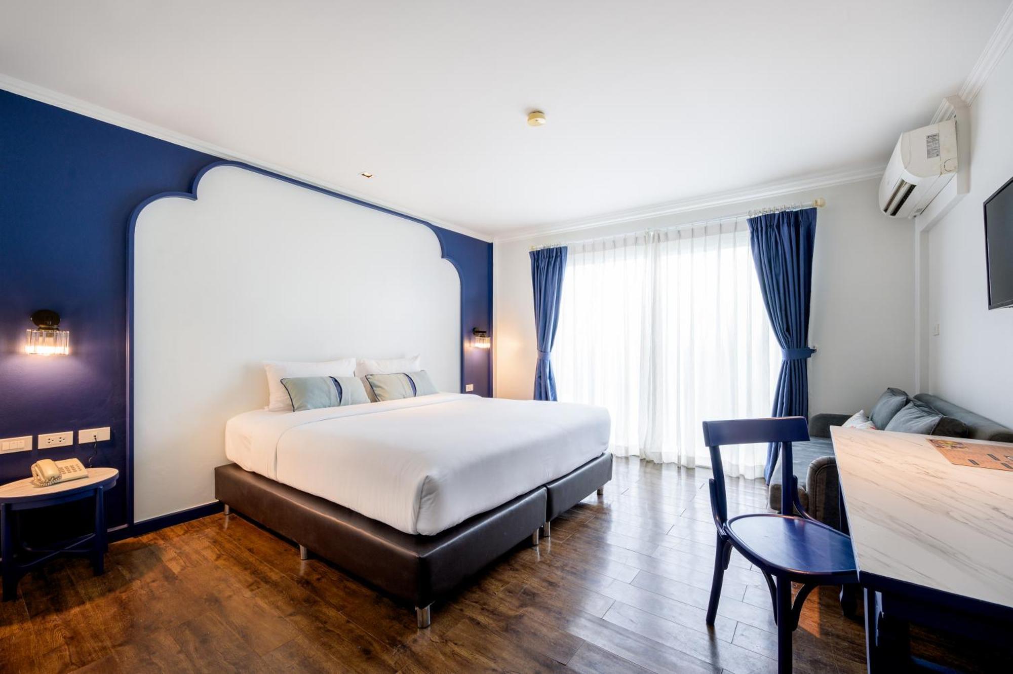 Bhukitta Boutique Hotel Phuket Town Exterior foto